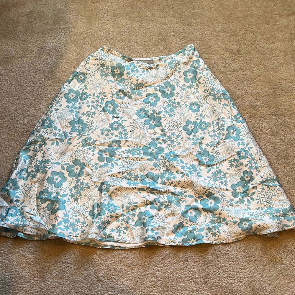 BLUE FLOWER SKIRT